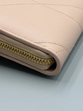 Load image into Gallery viewer, Dolce and Gabbana Devotion pink wallet zippy