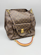 Load image into Gallery viewer, Louis Vuitton Metis Hobo with strap