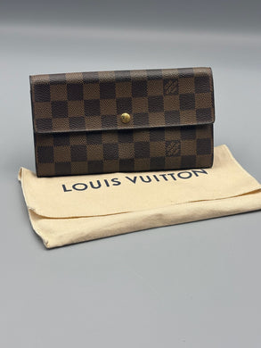 Louis Vuitton Sarah wallet ebene