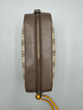 Load image into Gallery viewer, Gucci Supreme Neo GG print camera bag