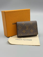 Load image into Gallery viewer, Louis Vuitton Monogram envelope cardholder snap