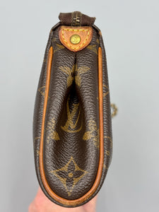 Louis Vuitton Eva Crossbody monogram with chain and strap