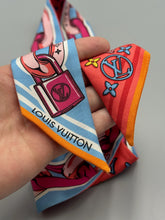Load image into Gallery viewer, Louis Vuitton Silk Bandeau
