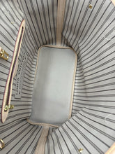 Load image into Gallery viewer, Louis Vuitton Neverfull MM monogram