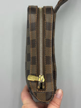 Load image into Gallery viewer, Louis Vuitton Geronimos ebene waist/bumbag