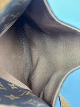 Load image into Gallery viewer, Louis Vuitton Odeon PM monogram crossbody