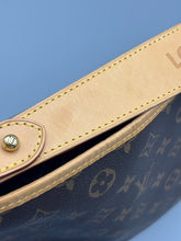 Load image into Gallery viewer, Louis Vuitton Delightful PM monogram