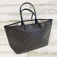 Load image into Gallery viewer, BRAND NEW Goyard St. Louis PM black tote with pouch