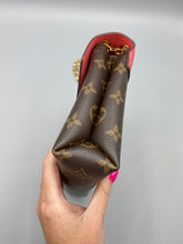 Load image into Gallery viewer, Louis Vuitton Pallas on chain monogram