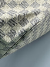 Load image into Gallery viewer, Louis Vuitton Neverfull MM azur