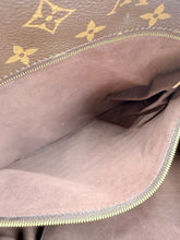 Load image into Gallery viewer, Louis Vuitton Metis Hobo with strap