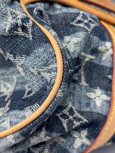 Load image into Gallery viewer, Louis Vuitton cabas denim striped tote with strap
