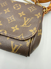 Load image into Gallery viewer, Louis Vuitton Favorite PM monogram crossbody with chain