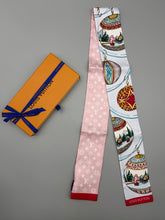 Load image into Gallery viewer, Louis Vuitton Silk Bandeau 3”