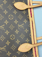 Load image into Gallery viewer, Louis Vuitton Neverfull GM monogram with pink interior