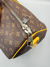 Load image into Gallery viewer, Louis Vuitton Keepall 50 Bandouliere Safran monogram with strap