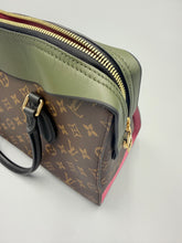 Load image into Gallery viewer, Louis Vuitton Tuileries monogram tote with strap
