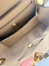 Load image into Gallery viewer, Louis Vuitton Beige Tarillon Mechanical Flowers Smile Capuccines BB with strap