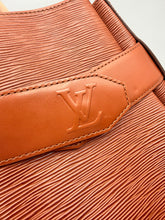 Load image into Gallery viewer, Louis Vuitton Epi Leather Sac d'Epaule PM