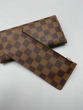 Load image into Gallery viewer, Louis Vuitton Josephine damier ebene wallet with red interior and insert