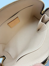 Load image into Gallery viewer, Louis Vuitton Cosmetic Pouch MM monogram