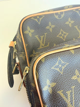 Load image into Gallery viewer, Louis Vuitton Amazone monogram crossbody
