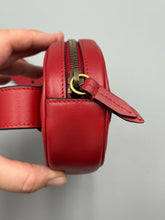 Load image into Gallery viewer, Gucci Marmont belt bag red - size 95