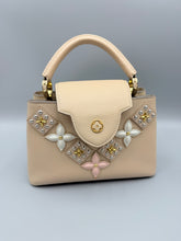 Load image into Gallery viewer, Louis Vuitton Beige Tarillon Mechanical Flowers Smile Capuccines BB with strap