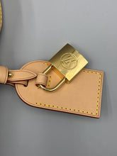 Load image into Gallery viewer, Louis Vuitton slouchy mm monogram