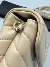 Load image into Gallery viewer, Saint Laurent LouLou Toy beige crossbody