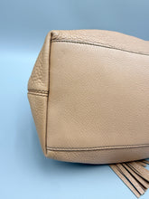 Load image into Gallery viewer, Gucci Beige Shoulder on Chain Soho bag