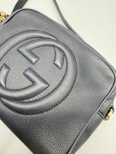 Load image into Gallery viewer, Gucci Soho Disco navy blue crossbody bag