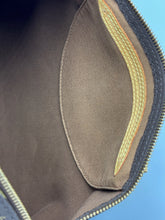 Load image into Gallery viewer, Louis Vuitton Speedy 30 monogram
