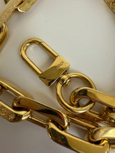 Load image into Gallery viewer, Louis  Vuitton coussin chain