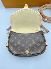 Load image into Gallery viewer, Louis Vuitton Saumur BB monogram
