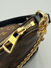 Load image into Gallery viewer, Louis Vuitton Boulogne Monogram/black with chain and crossbody strap