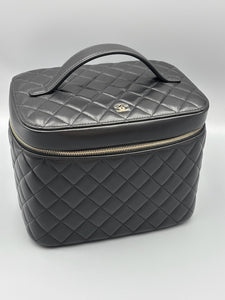 Chanel Caviar Quilted Large Vanity Pouch Black