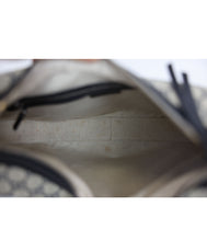 Load image into Gallery viewer, Gucci Medium Attache Shoulder bag / crossbody
