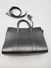 Load image into Gallery viewer, Louis Vuitton Noir Very tote with strap