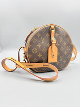 Load image into Gallery viewer, Louis Vuitton Boite Chapeau Souple Bag monogram bag