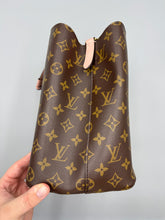 Load image into Gallery viewer, Louis Vuitton NeoNoe bucket bag with strap