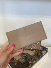 Load image into Gallery viewer, Louis Vuitton Felicie Bicolore dove with inserts