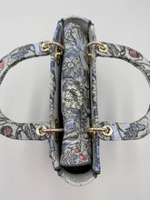 Load image into Gallery viewer, Christian Dior Lady D-Lite embroidered Medium tote with strap