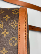 Load image into Gallery viewer, Reverse monogram Louis Vuitton dauphine backpack