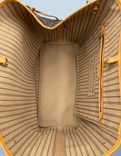 Load image into Gallery viewer, Louis Vuitton Neverfull GM monogram with pouch