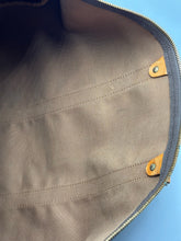 Load image into Gallery viewer, Louis Vuitton Keepall 55 Bandouliere bag with non braned strap