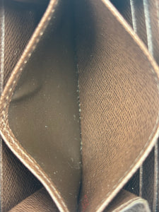 Louis Vuitton Zippy Coin wallet ebene