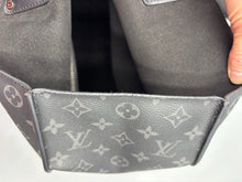 Load image into Gallery viewer, 🖤LIMITED EDITION🖤Louis Vuitton Split North South monogram tote