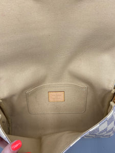 Louis Vuitton Favorite MM azur crossbody