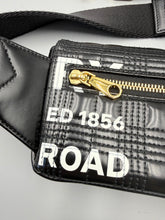 Load image into Gallery viewer, Burberry Lola Belt bag black